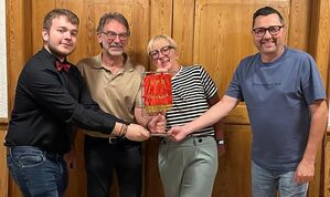 Die neue OV-Vorstandschaft – Luca Fleißner, Claus Reinhardt, Stefanie Stretz-Jeltsch und Thomas Jeltsch (v. l.)